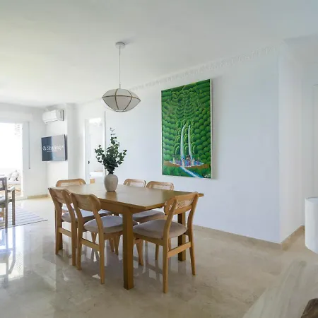 Modern With Pool On The Beachfront In By Sharingco Apartmán *