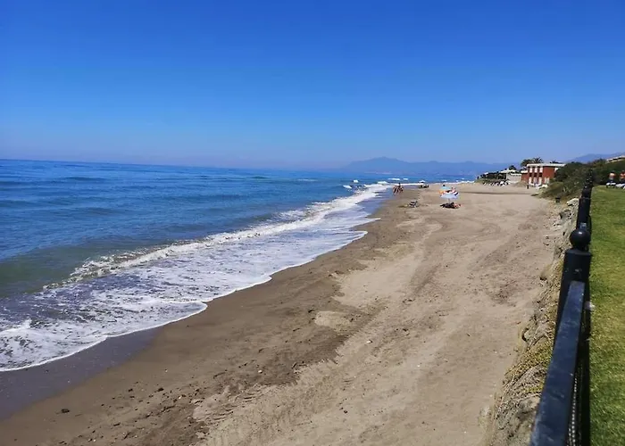 Modern With Pool On The Beachfront In By Sharingco מארבלה