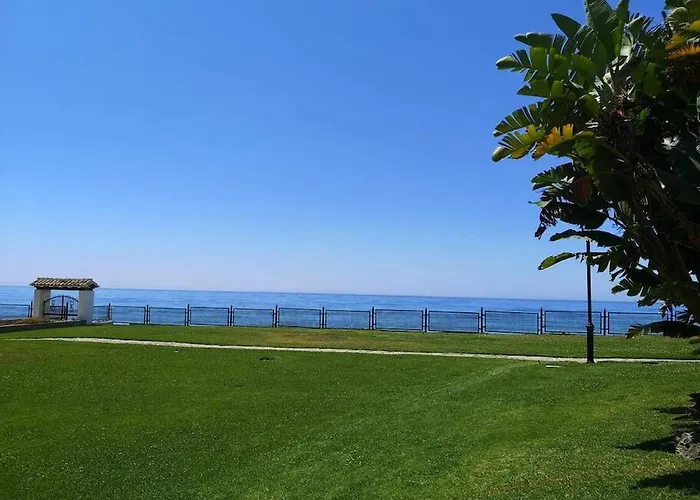 Modern With Pool On The Beachfront In By Sharingco *