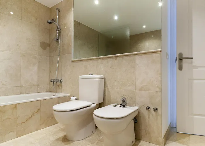 דירה Modern With Pool On The Beachfront In By Sharingco מארבלה