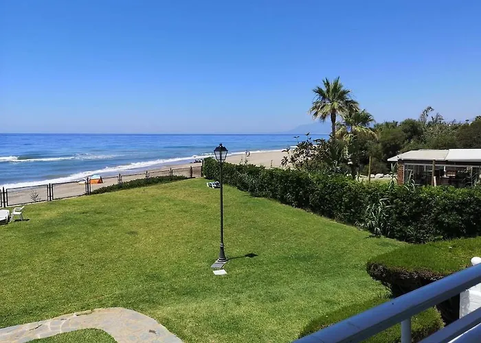 Modern With Pool On The Beachfront In By Sharingco *