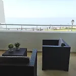 Modern With Pool On The Beachfront In By Sharingco Appartement