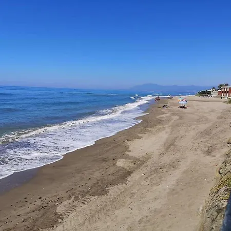 Modern With Pool On The Beachfront In By Sharingco 마르베야